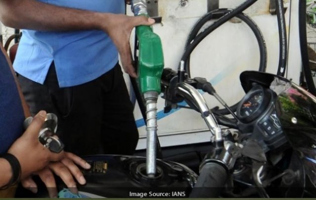 Petrol diesel prices steady amid global drop in crude rates