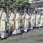 001 City Catholics Hold Eucharistic Procession With Devotion And Discipline