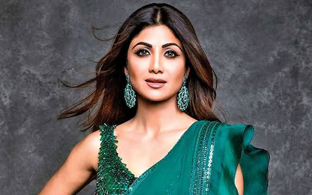 After 15 Years Shilpa Shetty Discharged In Richard Gere Kissing Case