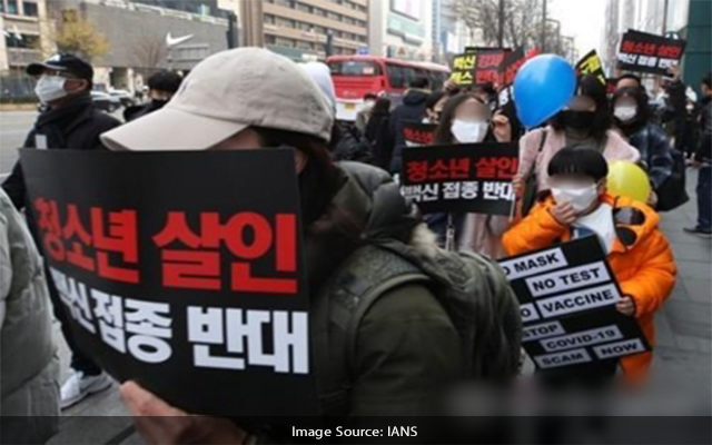 S.korea Sticks To Youth Vax
