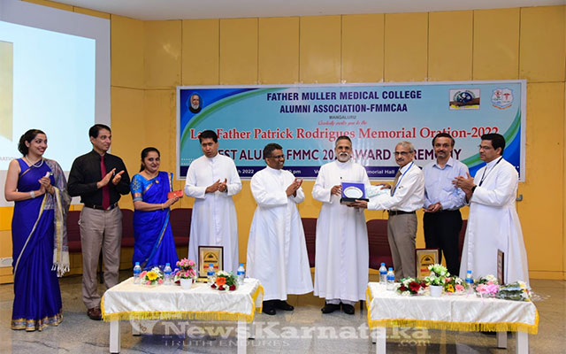 Dr Nanda Kishore Fmr Hod Derma Fmmc Gets First Fr Muller Alumni Award