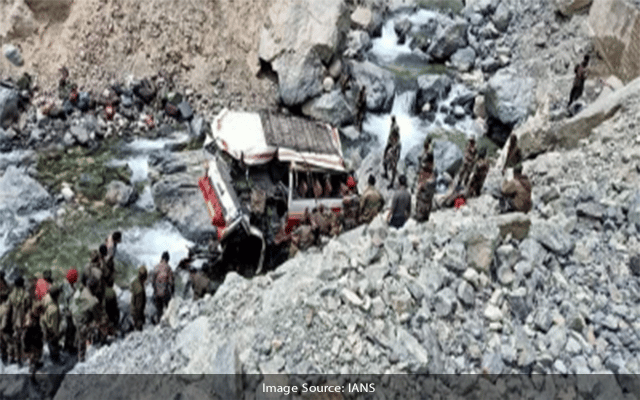 7 soldiers killed 19 injured in Ladakh road accident