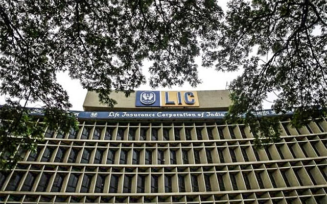 LIC IPO issue subscribed 289 times on final day