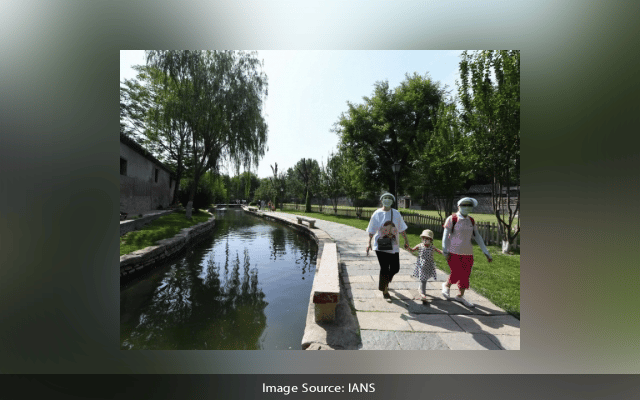 Beijing Parks See Decline In Visitors Amid Covid Resurgence