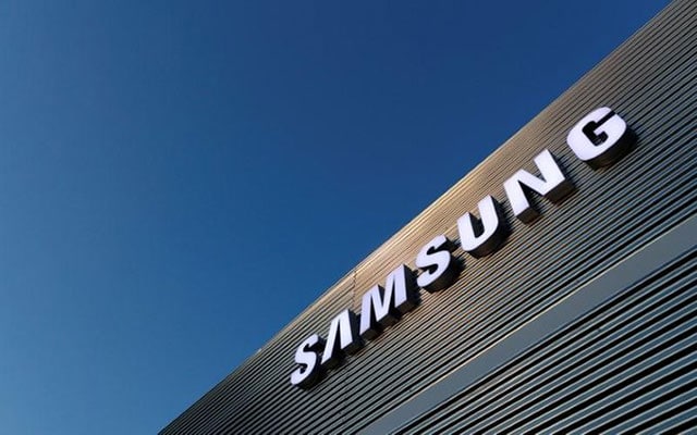 Samsung to supply OLED panels to BMW for highend sedan