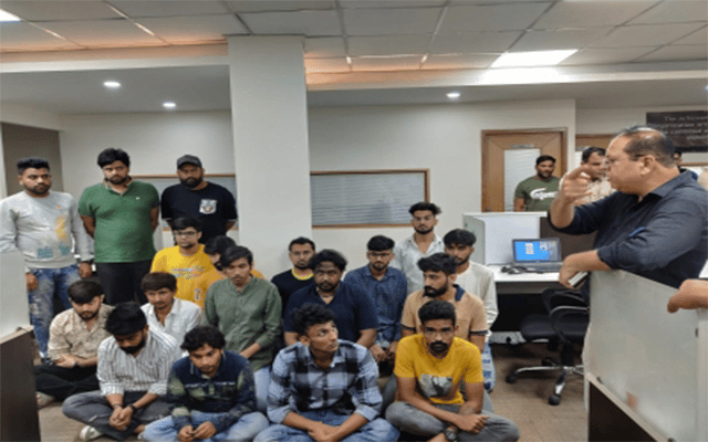 Fake call centre busted in Gurugram, 18 held