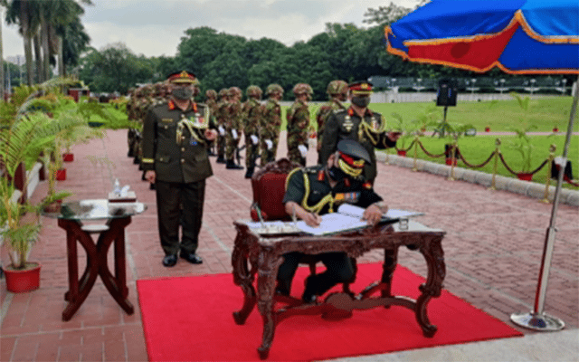 Indian Army Chief in Dhaka on a four-day visit