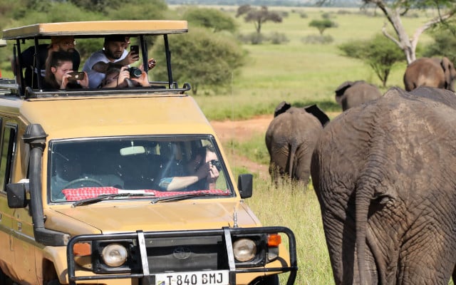 Kenya Safari vehicle