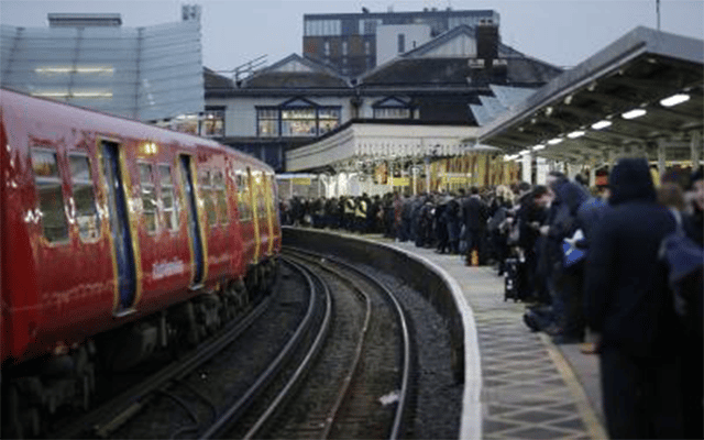 New rail strike disrupts UK train services