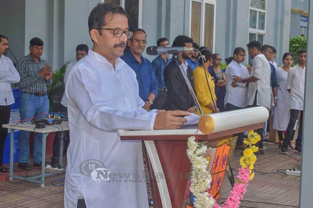 010 75th Independence Day celebrated at St Aloysius College