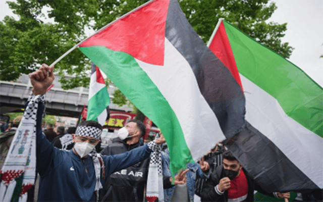Israel shuts several Palestinian rights groups