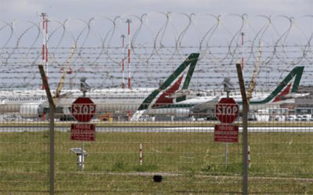Italy facing decision on sale of state-owned airline
