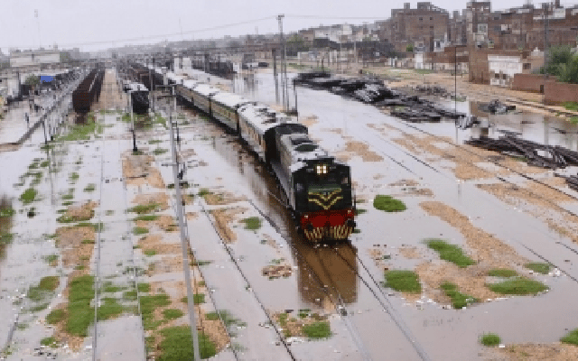 Deadly floods uproot millions in Pakistan