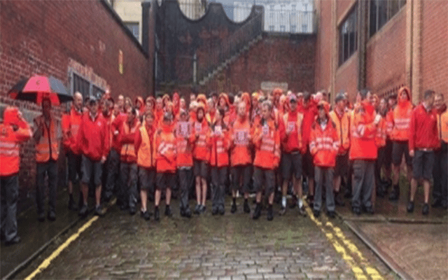 UK's Royal Mail workers stage 2nd strike in pay row