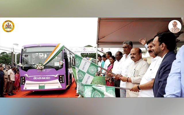 swift EiV buses flagged off