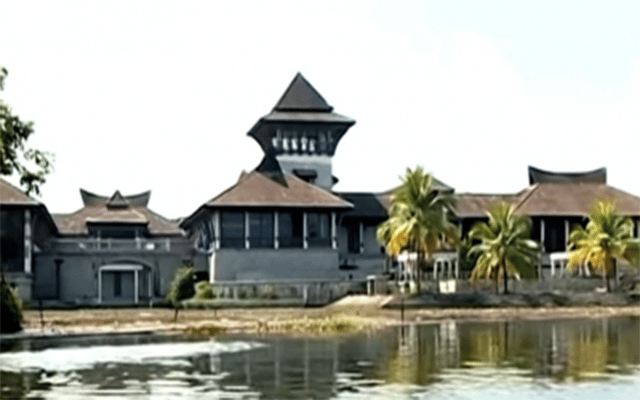 Finally, demolition of Rs 200 cr plush Kerala resort begins