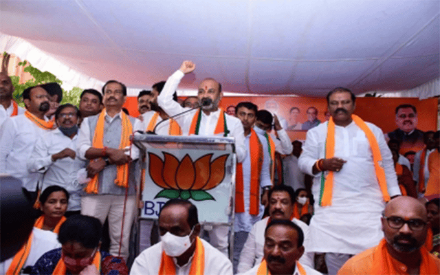 Telangana BJP chief to launch 4th phase of padyatra next week