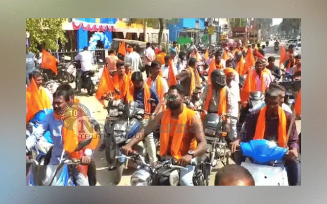 Bajrang Sena men take out bike jatha in Mandya