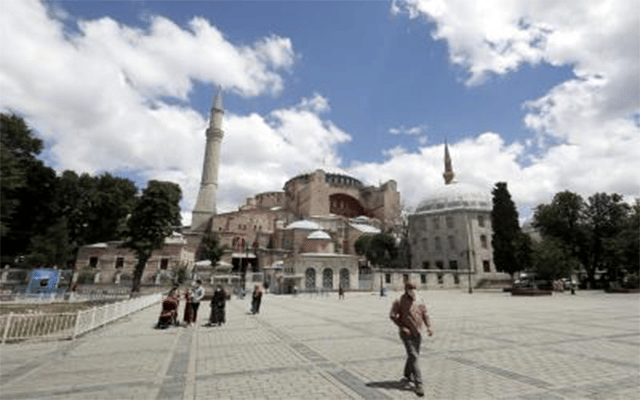 Turkey logs 4.8mn foreign visitor arrivals in Oct