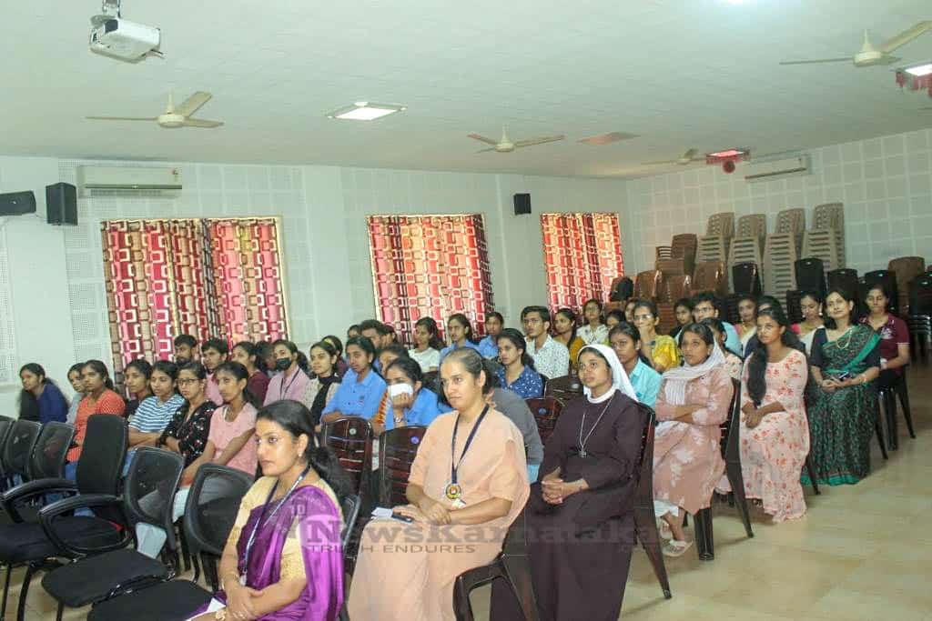 St Agnes College holds Certificate Course in Cosmetic Chemistry