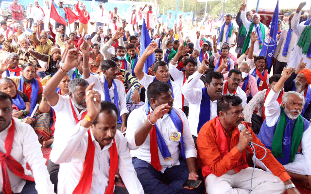 Karnataka Ahinda Rakshana Samithi stages protest at Freedom Park