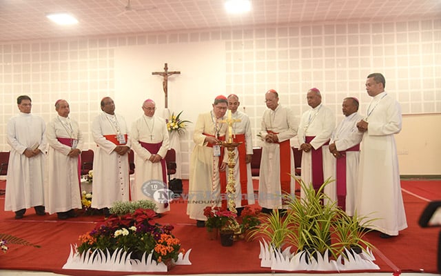 Cardinal Tagle urges CCBI meet to spread message of love