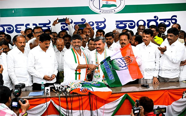 Bengaluru: JDS’ Vishwanath, Radhakrishna joins Congress