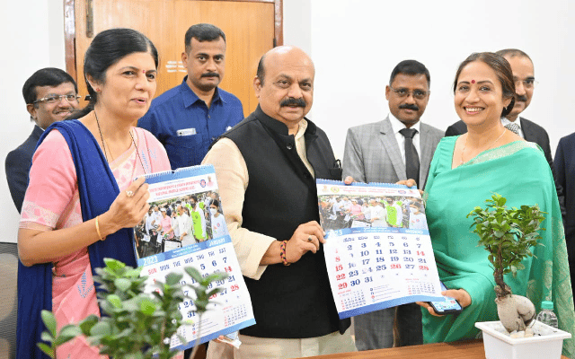 Officials greet CM on New Year