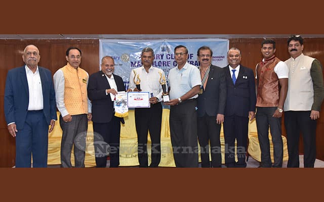 Rtn Dr Ananthan Rtn Vikram Dutta duo claim Rotary Quiz Trophy