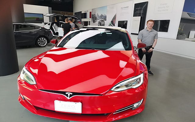 Tesla announces plan to launch Model S and Model X in China