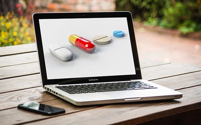 CAIT lauds drug regulator notice to 20 e-pharmacies