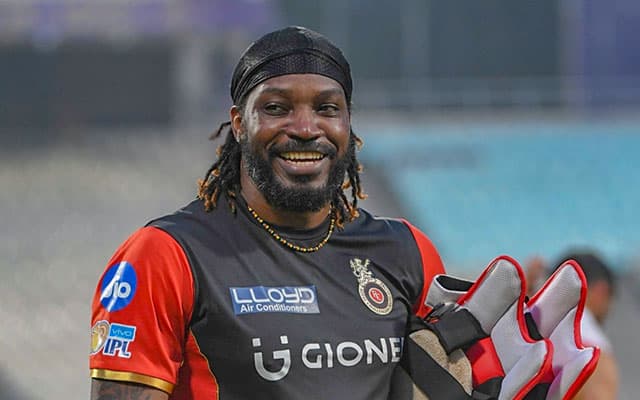 Chris Gayle: (When) every fan was saying, ‘please break my nose’ | Azad Times