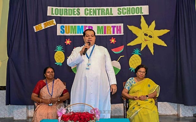 Lourdes Central School organises LCS Super Summer Mirth