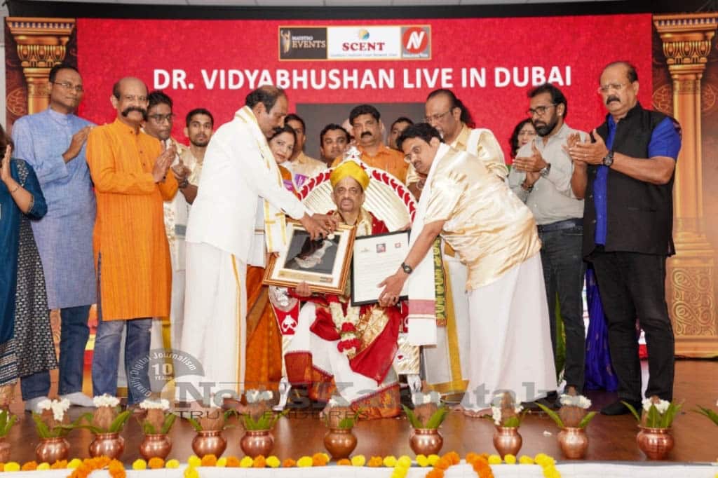 Houseful Dr Vidyabhushana Live Show delights all in Dubai