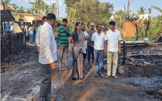 Hassan: Fire accident: Six huts destroyed