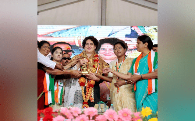 Priyanka Gandhi arrives in District