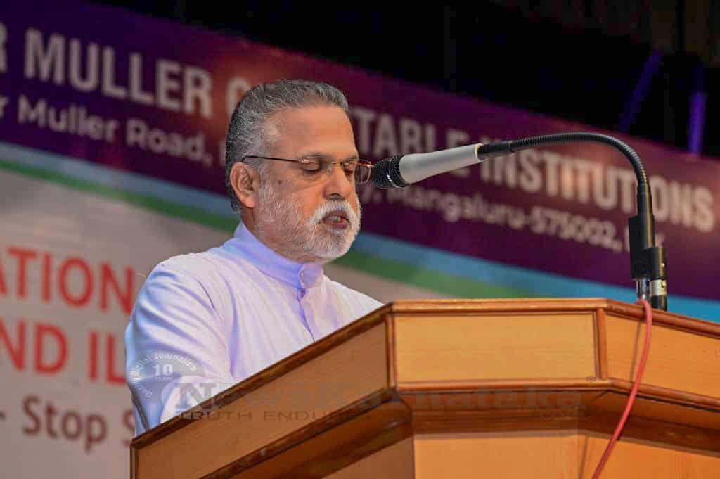 Minister for Health Family Welfare addresses students of FMCI