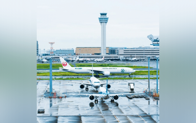 Tokyo: 2 passenger planes collide at Tokyo airport
