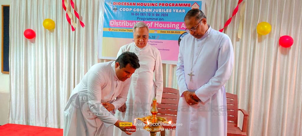 Housing aid distributed at golden jubilee of CODP Mangalore