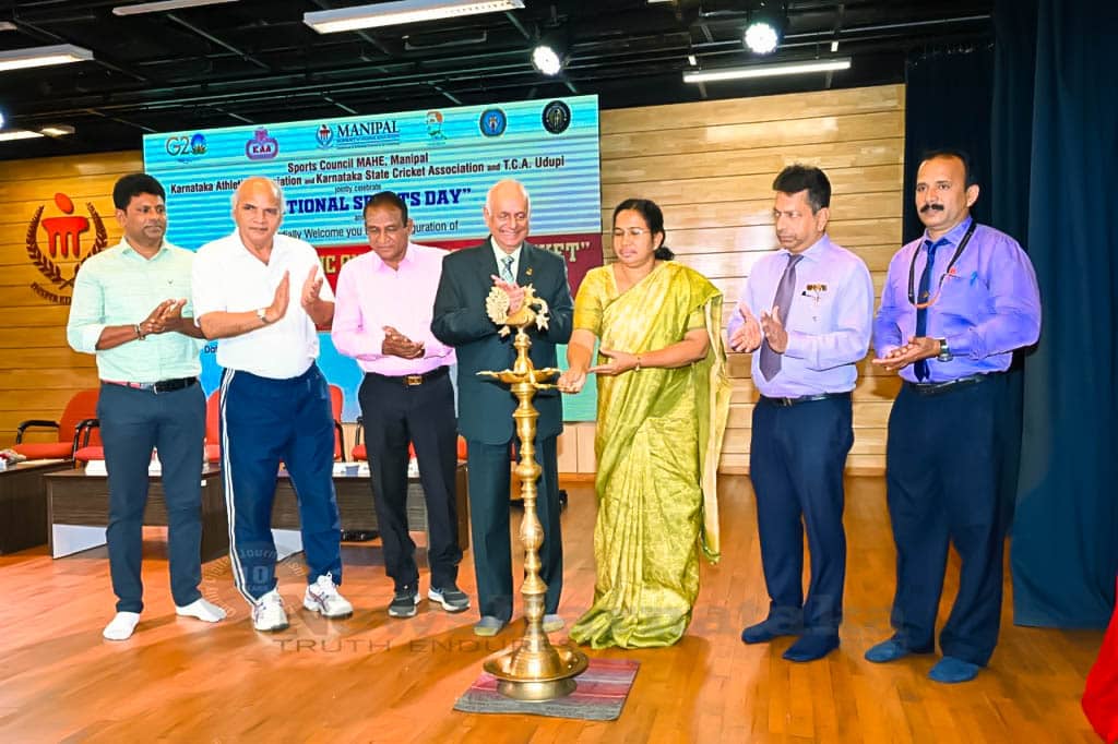 003 of 4 MAHE Manipal holds Sports Refresher Clinic and Cric IQ