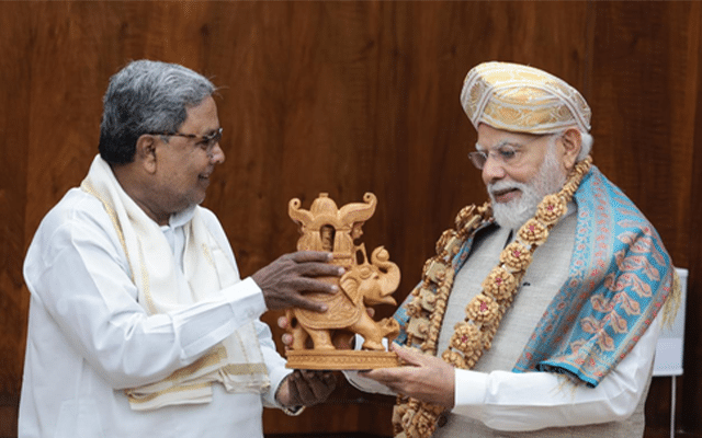 Siddaramaiah meets PM Modi in Delhi