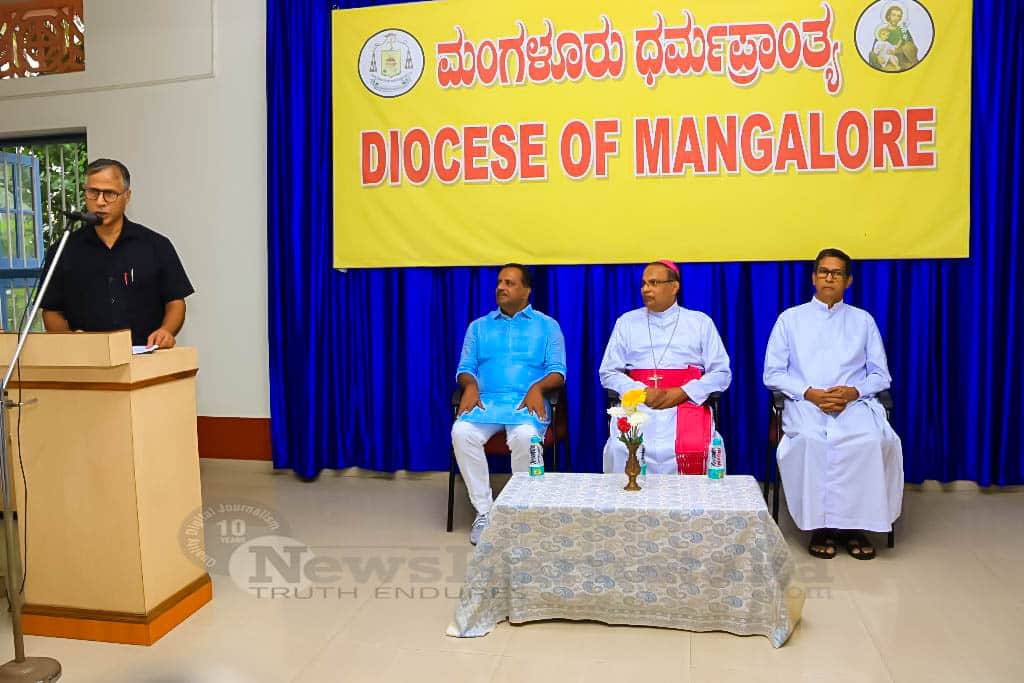 Bishop of Mangalore felicitates Speaker U T Khader