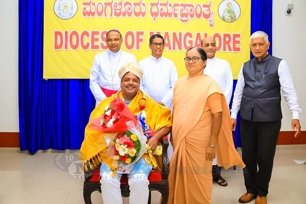Bishop of Mangalore felicitates Speaker U T Khader