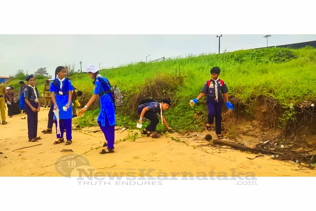 NCC Scouts Guides of Mount Carmel School clean Panambur Beach