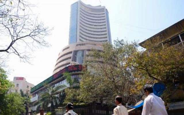 Market momentum broken, can expect more downside | Azad Times