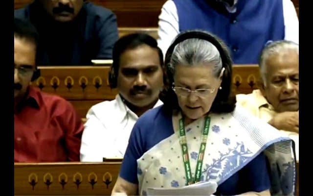 Sonia backs women’s reservation bill with OBC inclusion | Azad Times