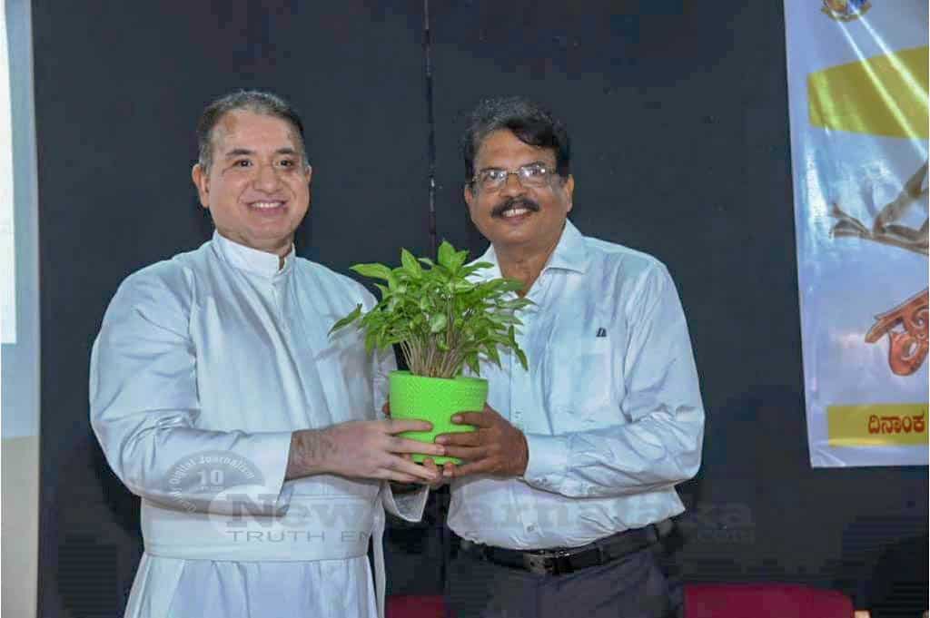 020 of 0020St Aloysius Prakashana holds Pilivesha Book Release