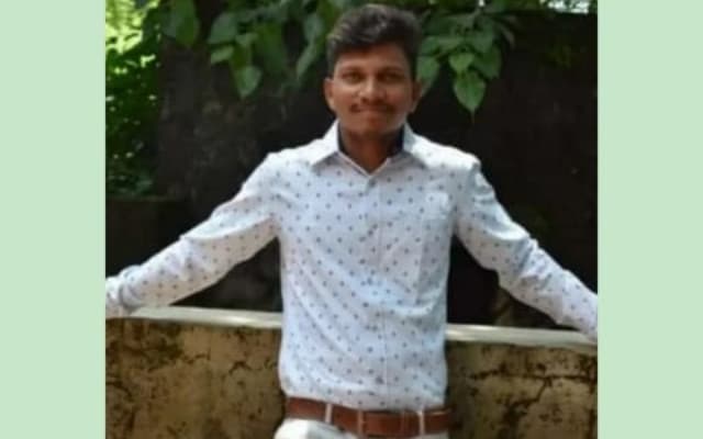 Tragically, a 24-year-old man from the Kadeshivalaya village named Sachin made the decision to take his own life, shocking and grieving his loved ones. Sachin, an electrician employed at Levin Electrical Company in Bantwal, hanged himself to death while under the control of the Bantwal City Police.