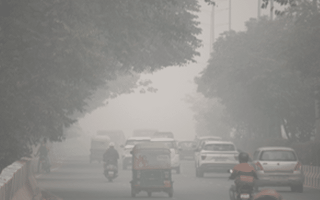The national capital woke up to a foggy morning and the minimum temperature at 6.8 degrees Celsius on Tuesday, two notches below the seasonal average