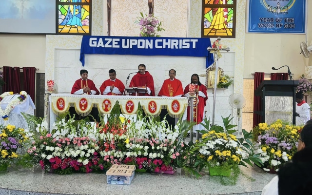 The Holy Cross Church in Dharwad commemorated the Feast of the Triumph of the Holy Cross of Christ with a joyful and pious assembly. A Concelebrated High Mass was held to commemorate the historic occasion, presided over by Reverend Father Joseph Castelino, the Minor Seminary Rector at Macche Belgaum.